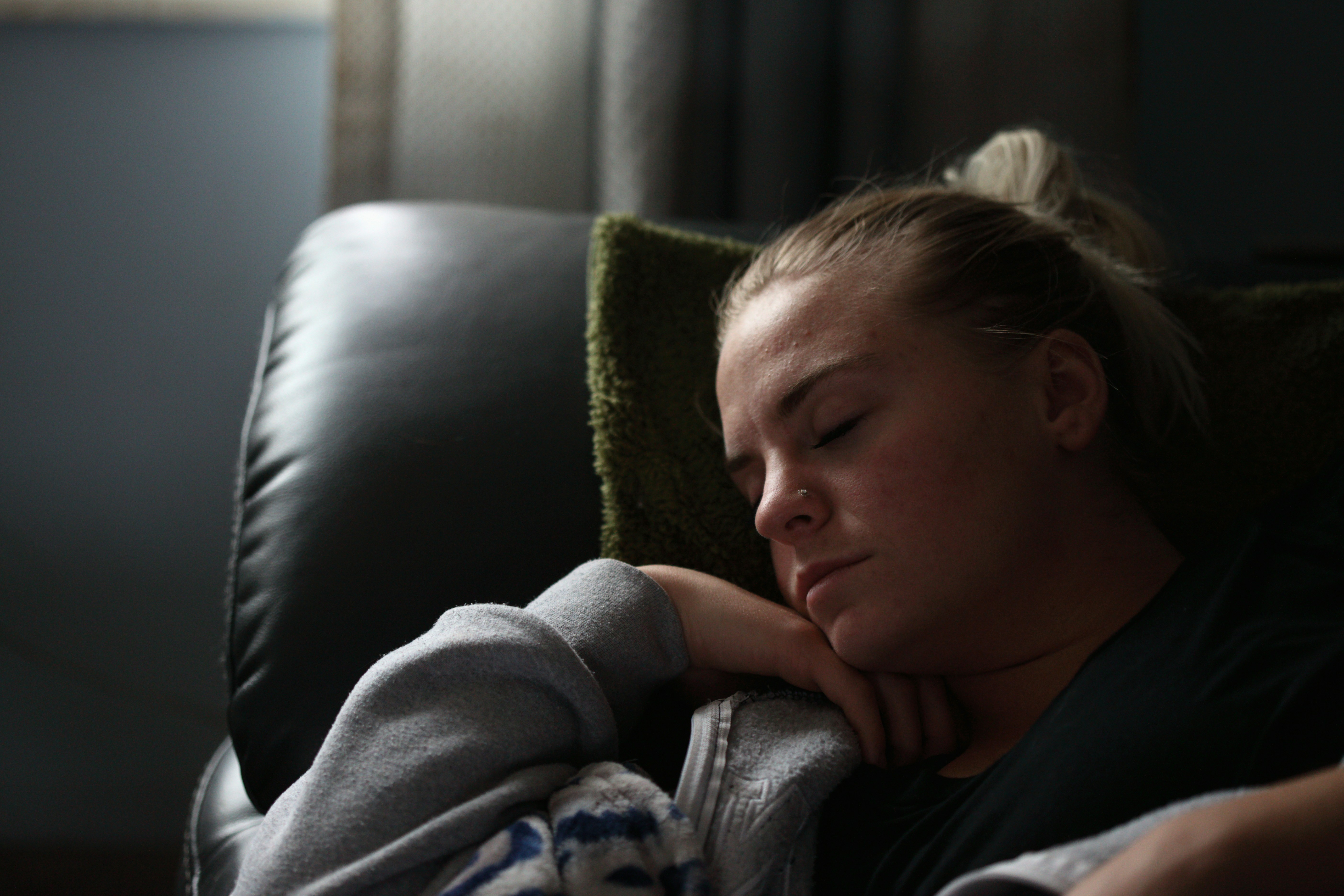 The Power of Snoozing: Why Napping Should Be a National Sport 🛋️🥇